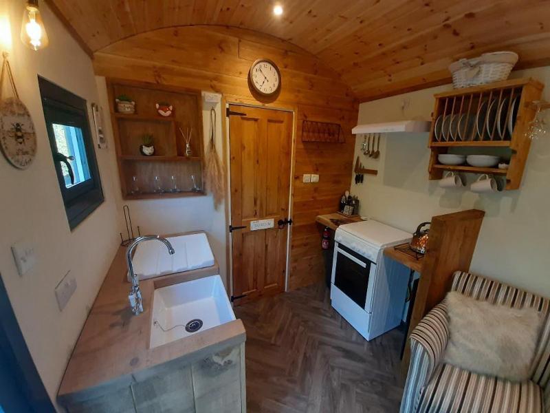Luxury Shepherds Hut With Spa Hot Tub On Anglesey image