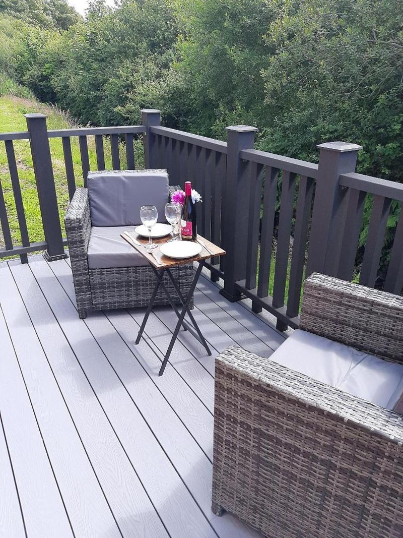 Luxury Shepherds Hut With Spa Hot Tub On Anglesey image