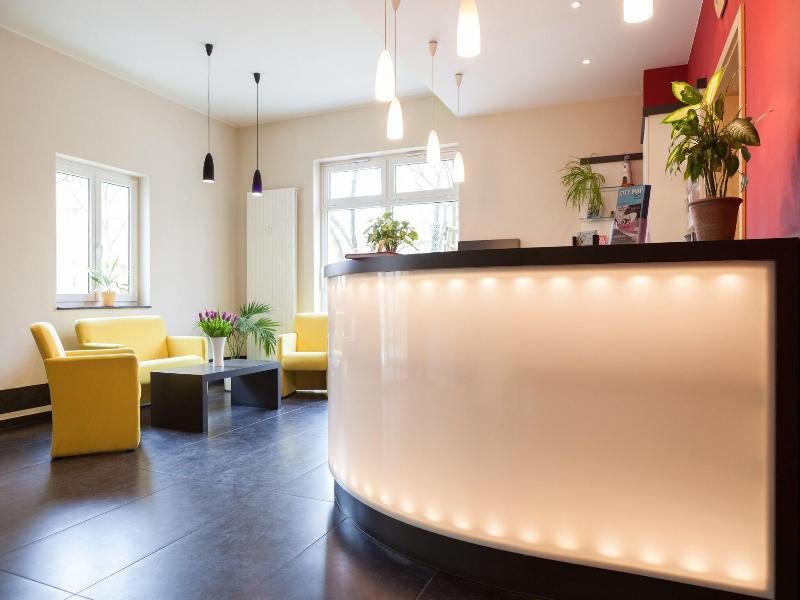 Hotel Mit Mensch image
