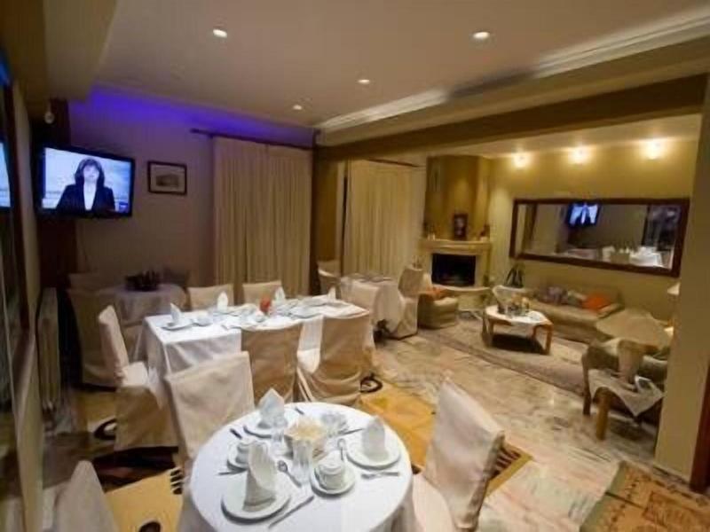 40 Platania Hotel