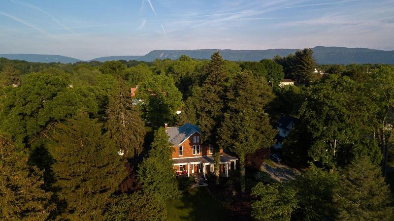 South Court Inn