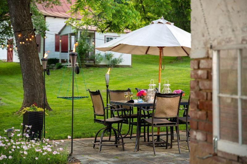 South Court Inn