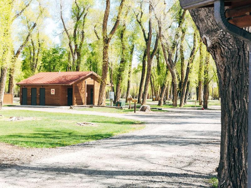 The Longhorn Ranch Lodge And Rv Resort