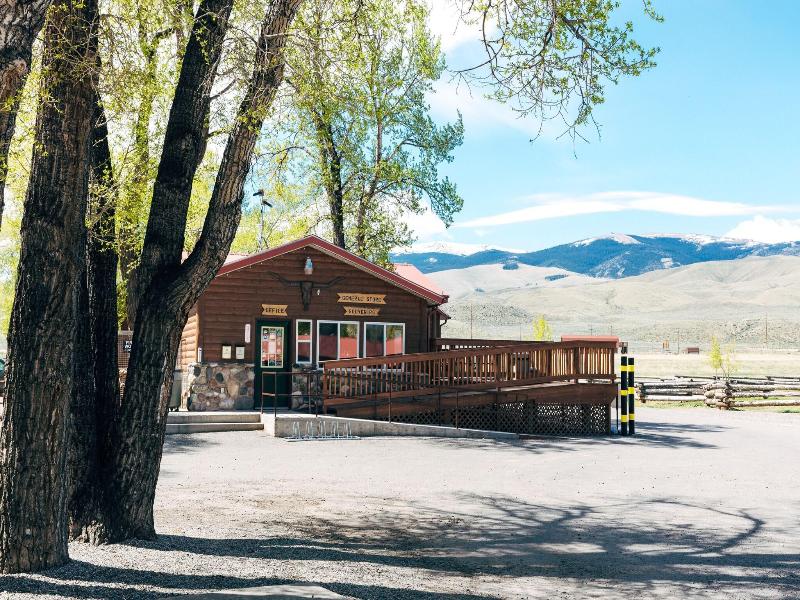 The Longhorn Ranch Lodge And Rv Resort