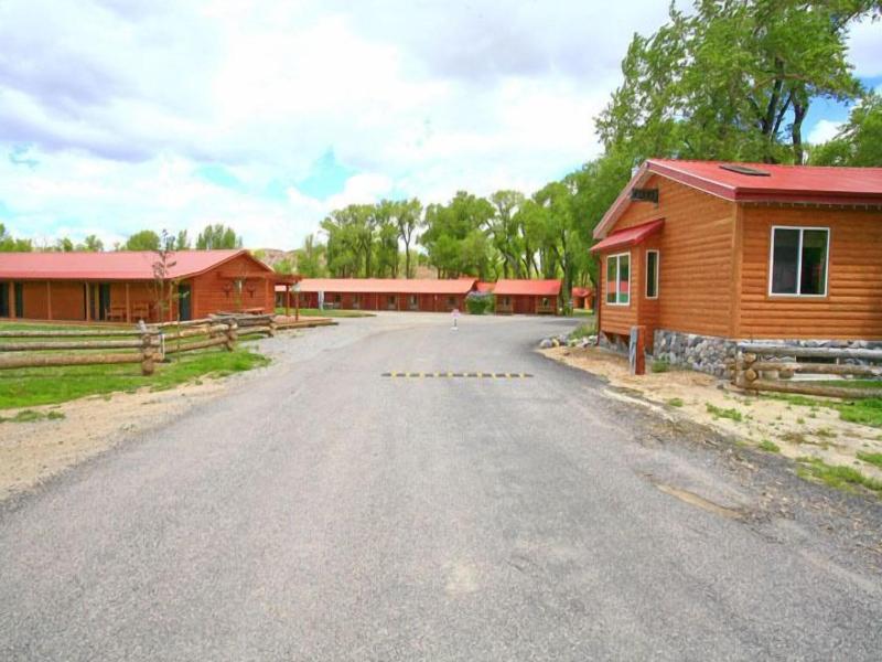 The Longhorn Ranch Lodge And Rv Resort