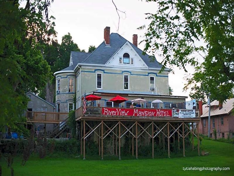 Riverview Mansion Hotel — general view