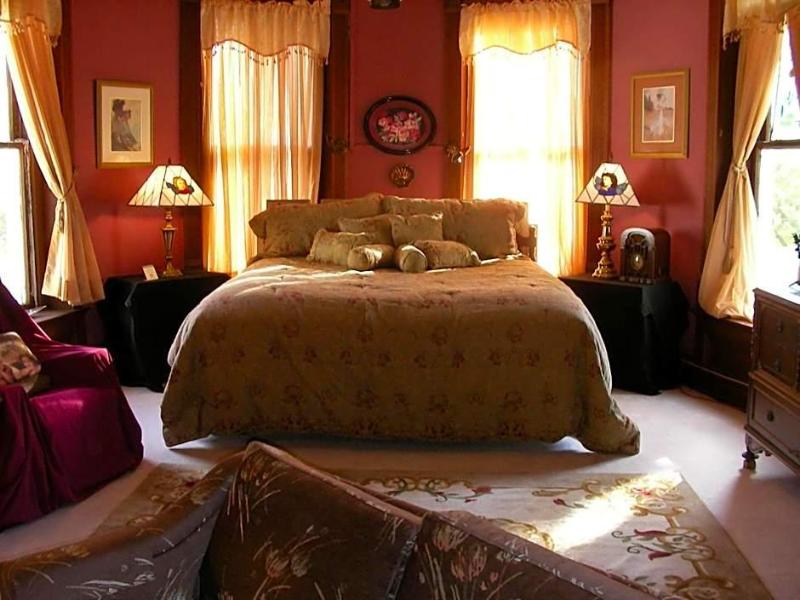 Riverview Mansion Hotel — general view
