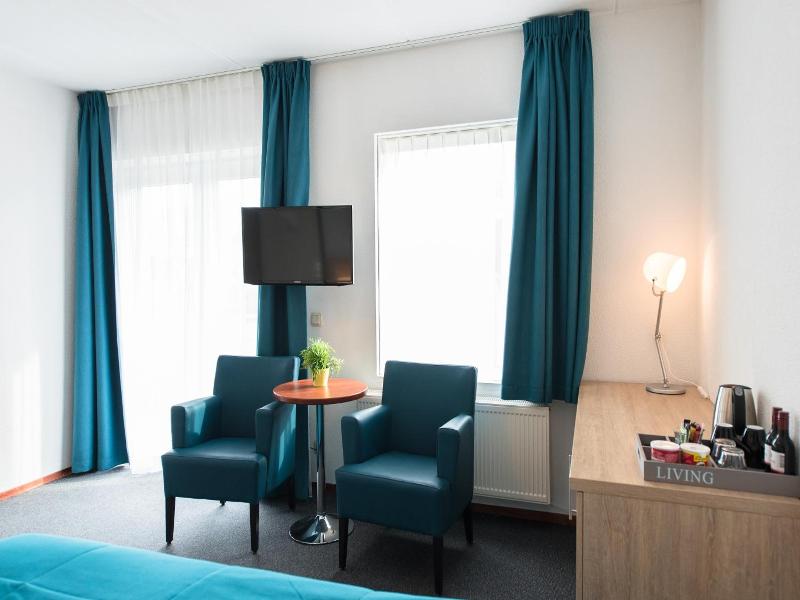 Hotel Nes image