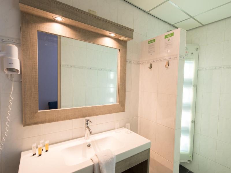 Hotel Nes image