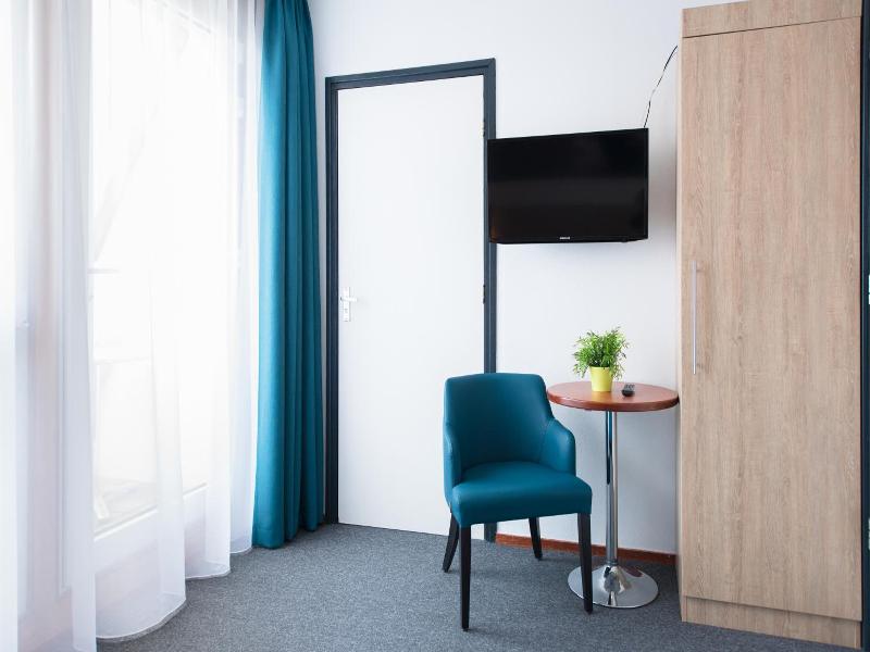 Hotel Nes image