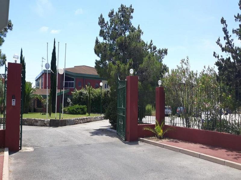 Tropic Hotel image
