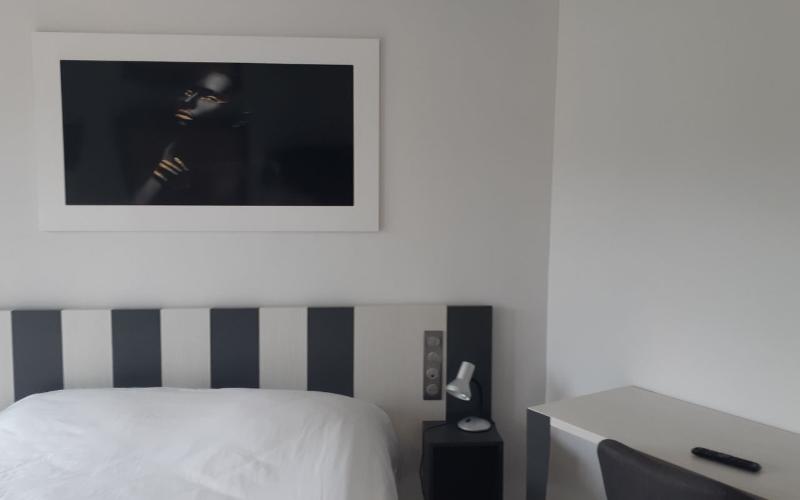 Logis Hotel l'Enclos image