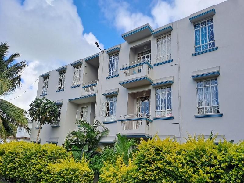 Allamanda Studios And Apartments image