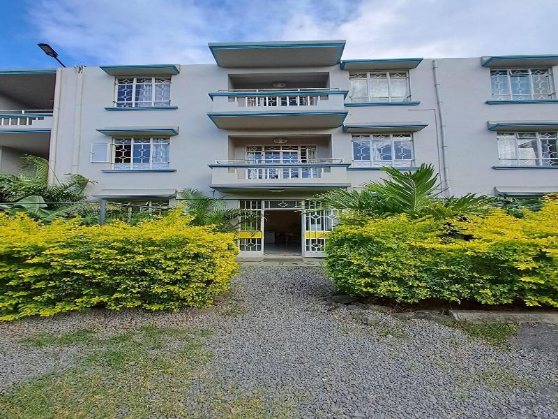 Allamanda Studios And Apartments image