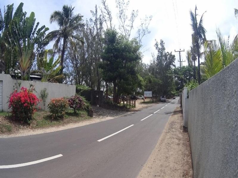 Allamanda Studios And Apartments image