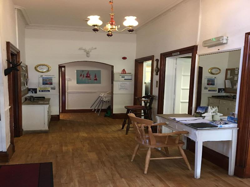 Comrie Hotel image