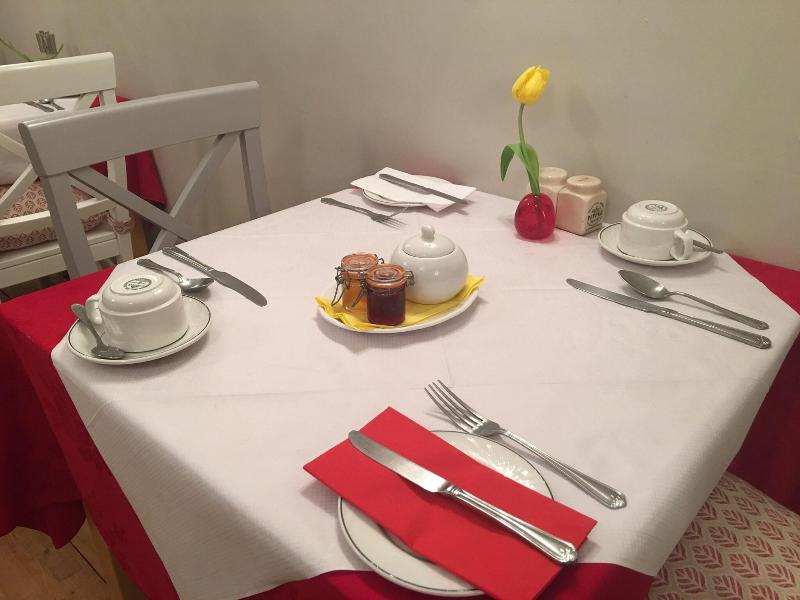 Comrie Hotel image