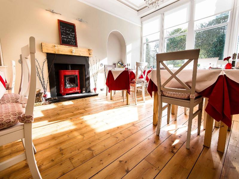 Comrie Hotel image