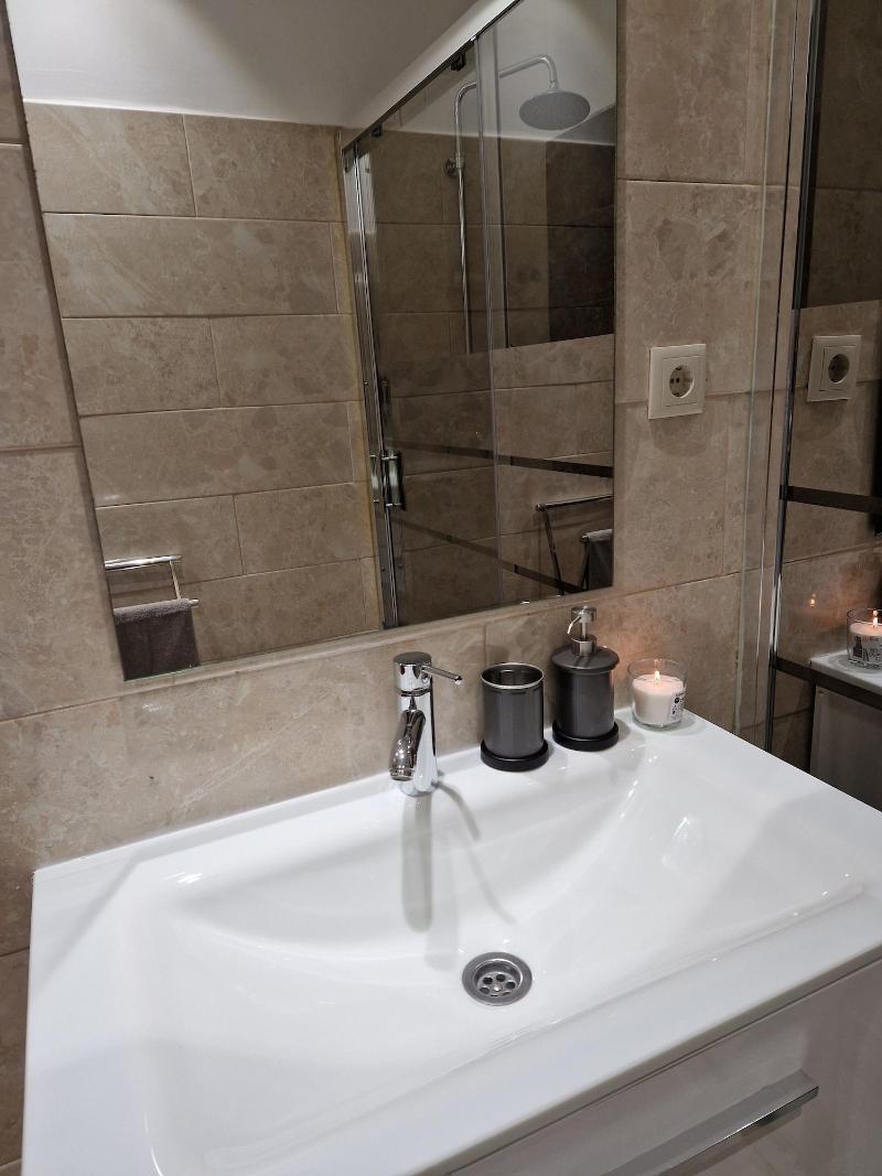 Zuni Guest House image