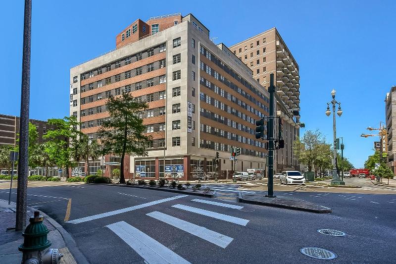 The California Building — general view