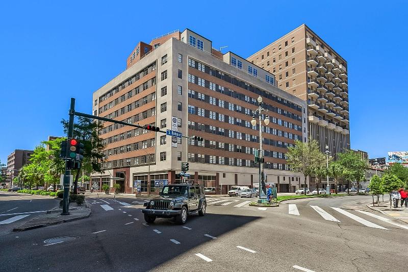 The California Building — general view