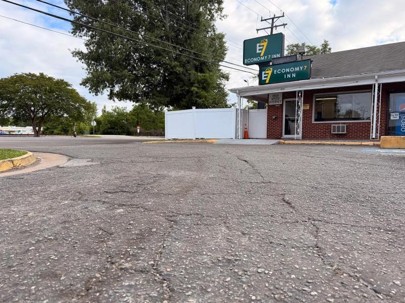 Economy 7 Inn Hampton
