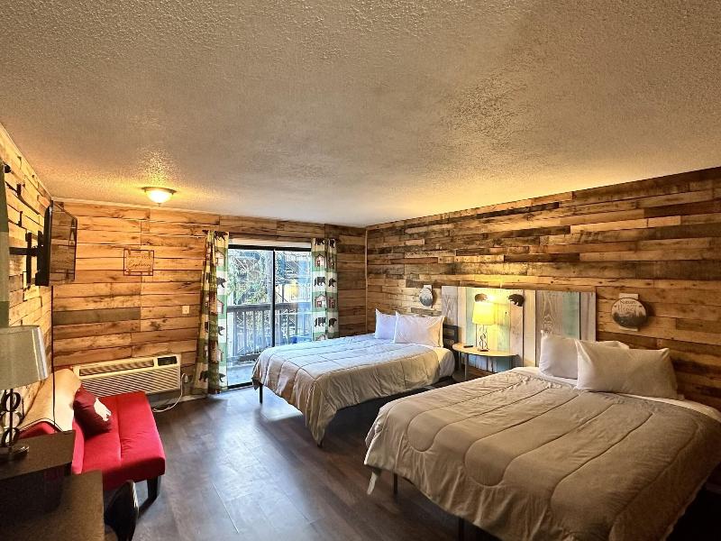 Ski Mountain Lodge image