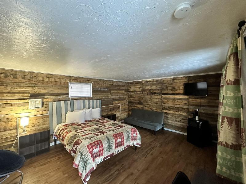 Ski Mountain Lodge image