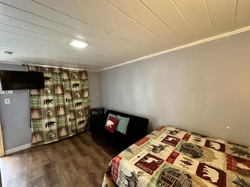 Ski Mountain Lodge image