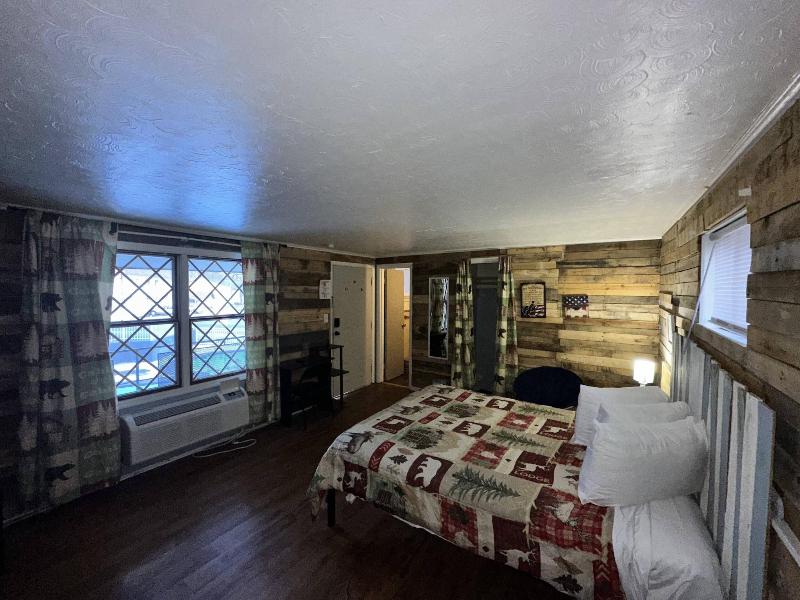 Ski Mountain Lodge image