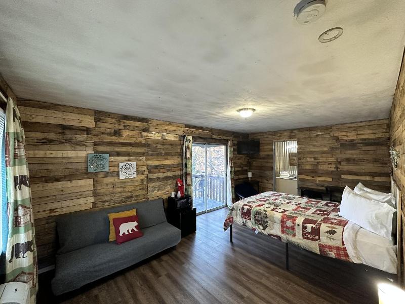 Ski Mountain Lodge image