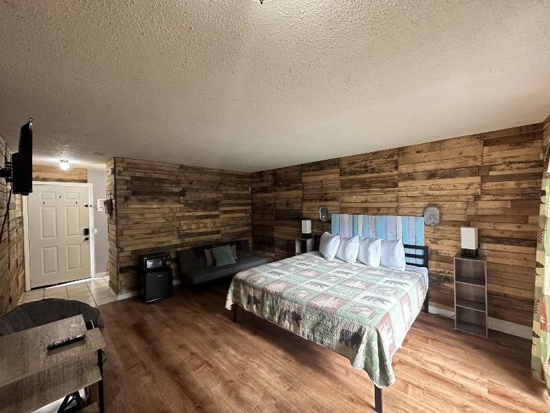 Ski Mountain Lodge image