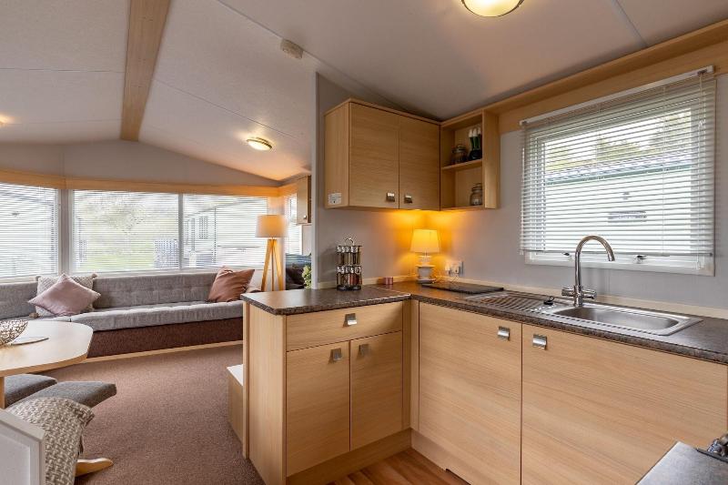Inside No 9 Retreat image