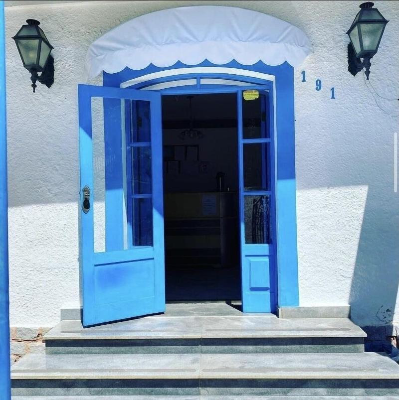 Hotel Montanas image
