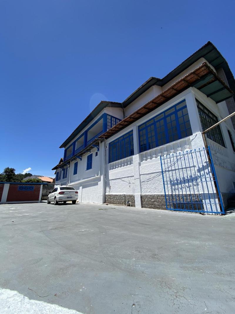 Hotel Montanas image