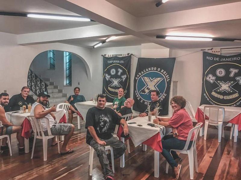 Hotel Montanas image