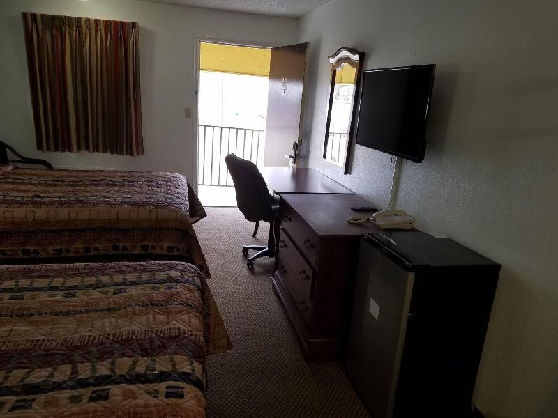 Indysouth Western Inn image