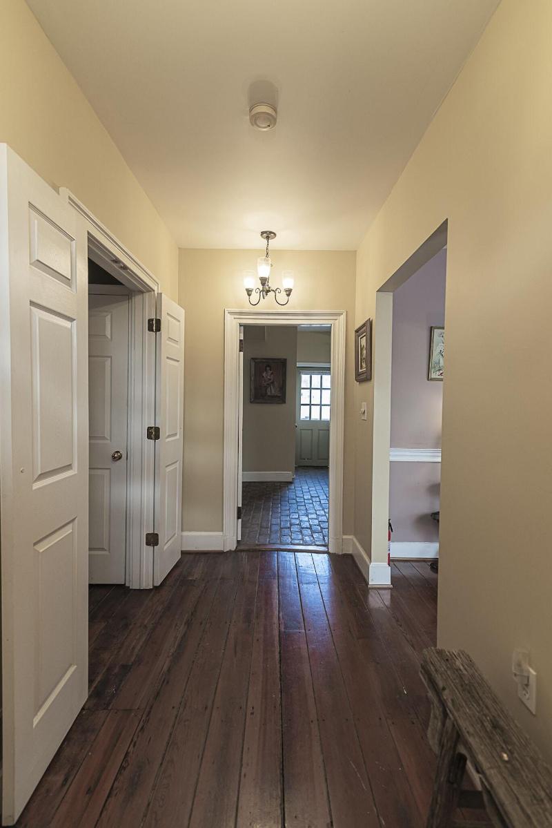 Light Horse Inn image