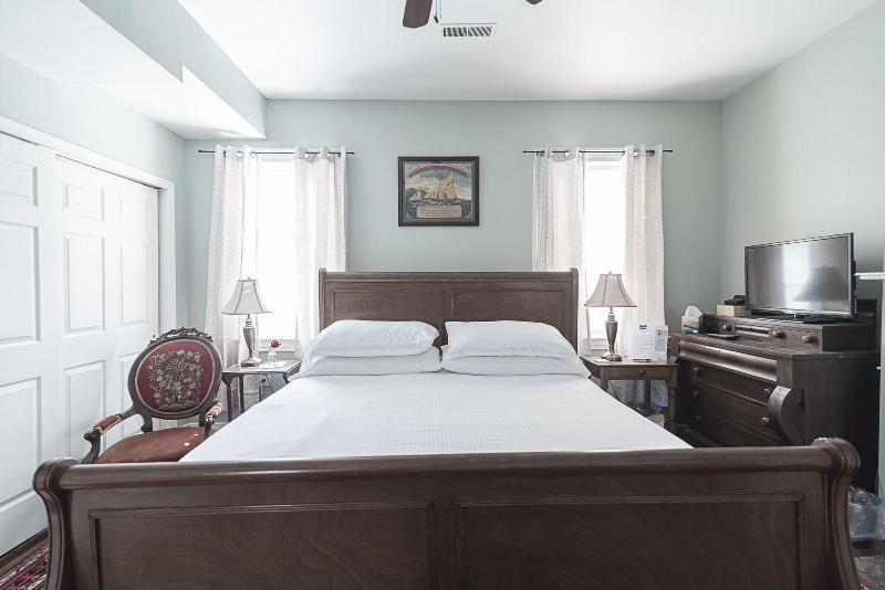 Light Horse Inn image