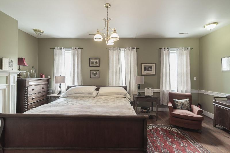 Light Horse Inn image
