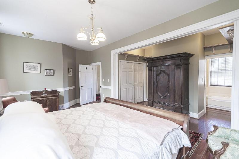 Light Horse Inn image