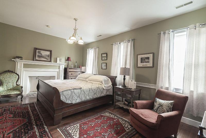 Light Horse Inn image
