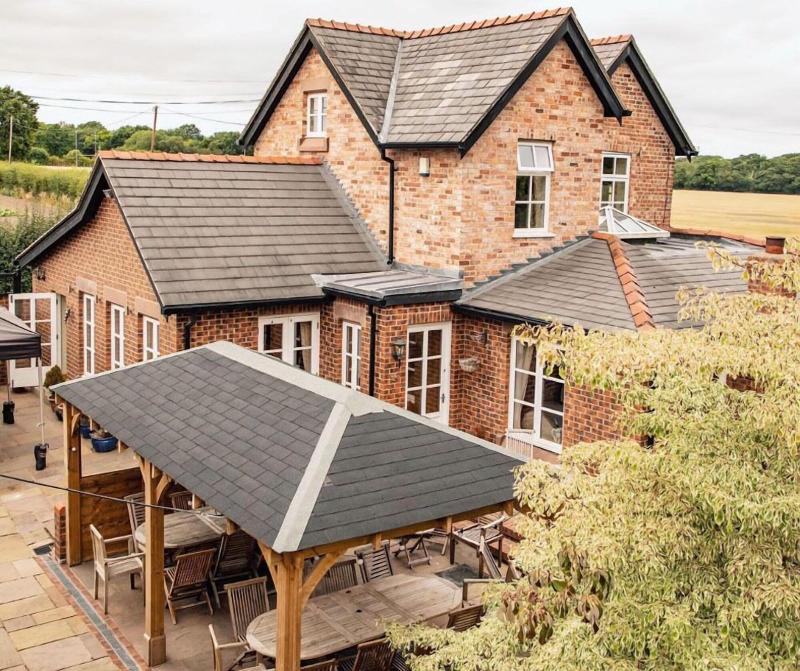 Mere Brook House image