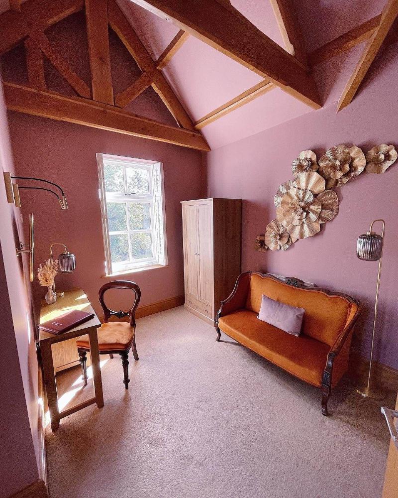 Mere Brook House image