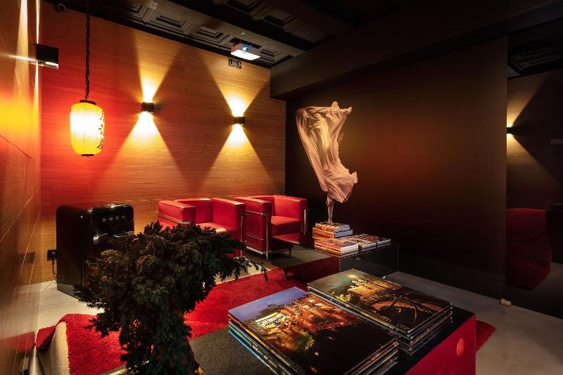 Zrooms Suites Hostel Boutique image