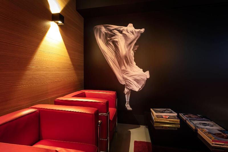 Zrooms Suites Hostel Boutique image