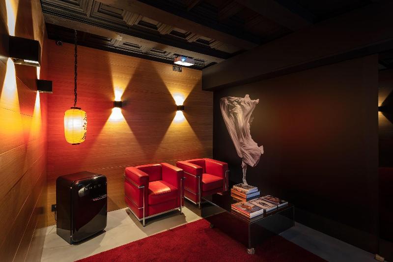 Zrooms Suites Hostel Boutique image