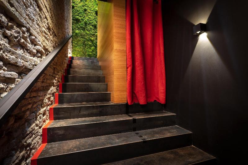 Zrooms Suites Hostel Boutique image
