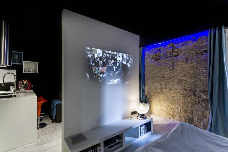 Zrooms Suites Hostel Boutique image