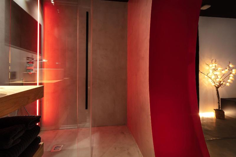 Zrooms Suites Hostel Boutique image